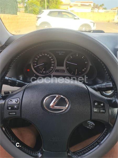 Lexus Is220d 2007 — photo 8