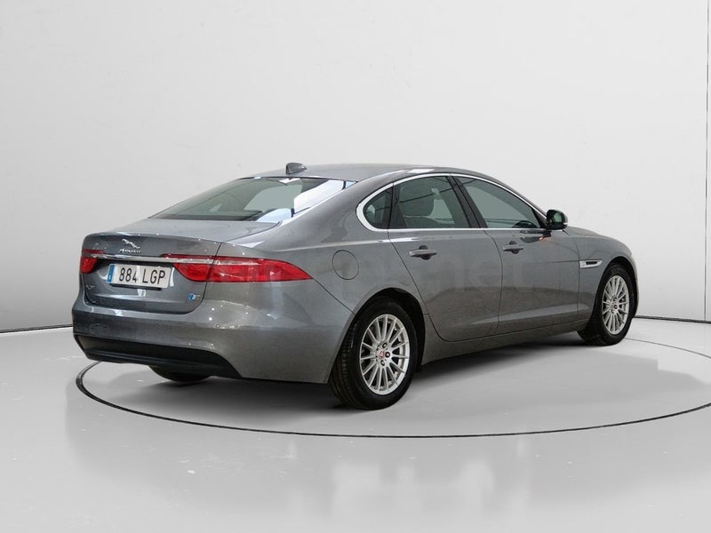 Jaguar Xf 2020 — photo 2