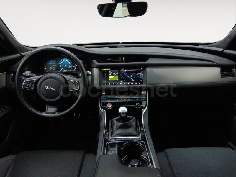 Jaguar Xf 2020 — photo 6