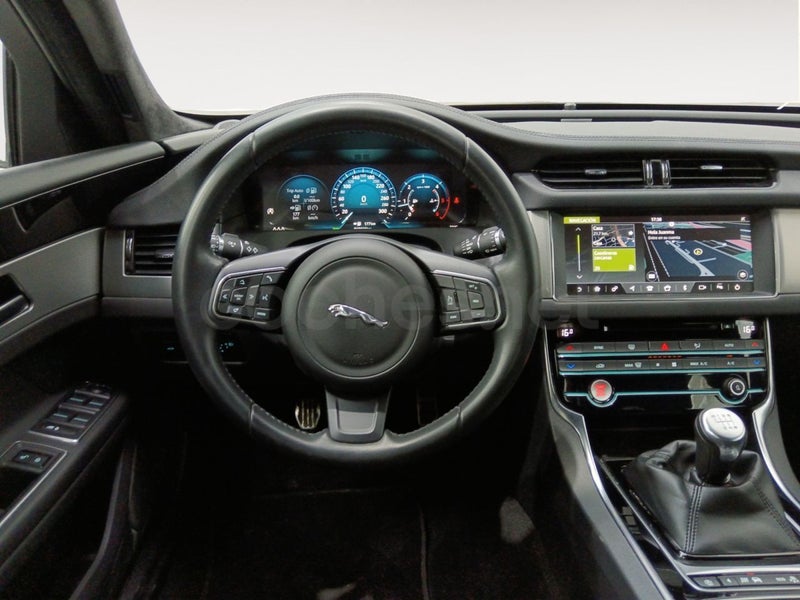 Jaguar Xf 2020 — photo 7