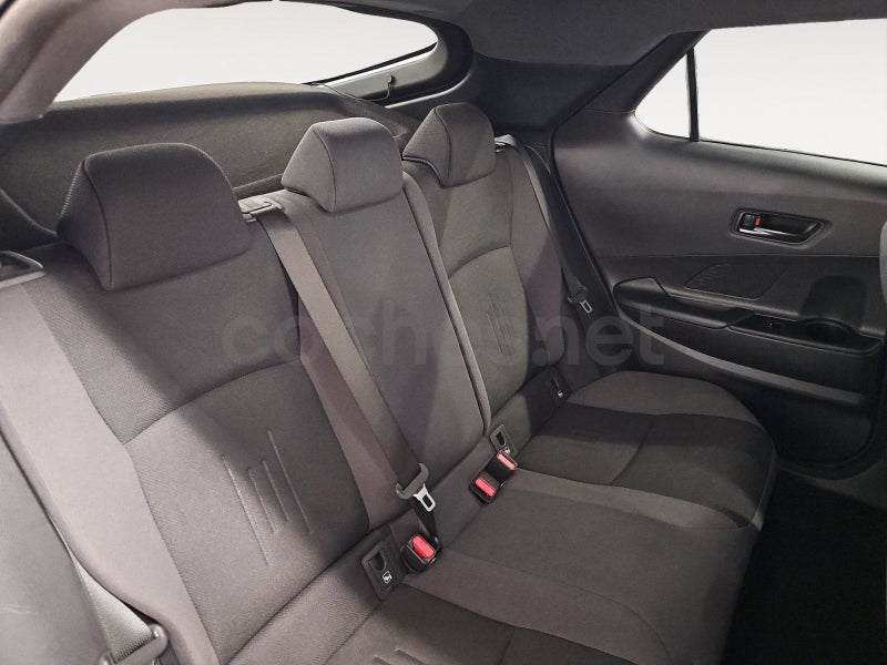 Toyota C-hr 2024 — photo 5