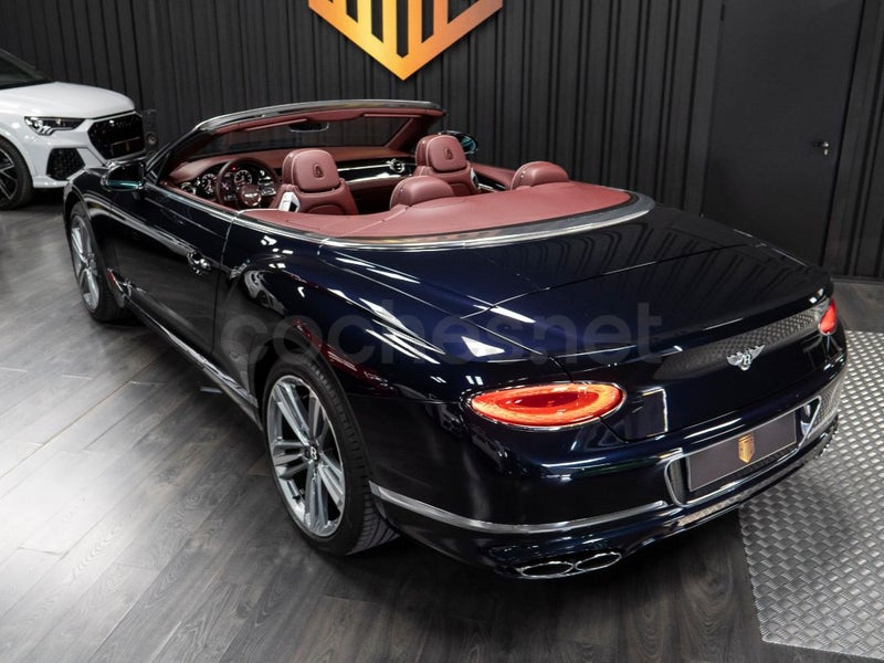 Bentley Continental Gt 2023 — photo 7