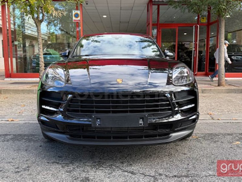 Porsche Macan 2021 — photo 2