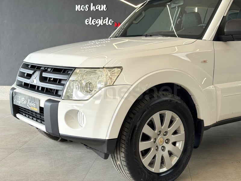 Mitsubishi Montero 2011 — photo 6