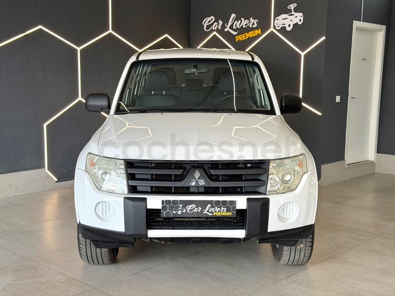 Mitsubishi Montero 2011 — photo 8