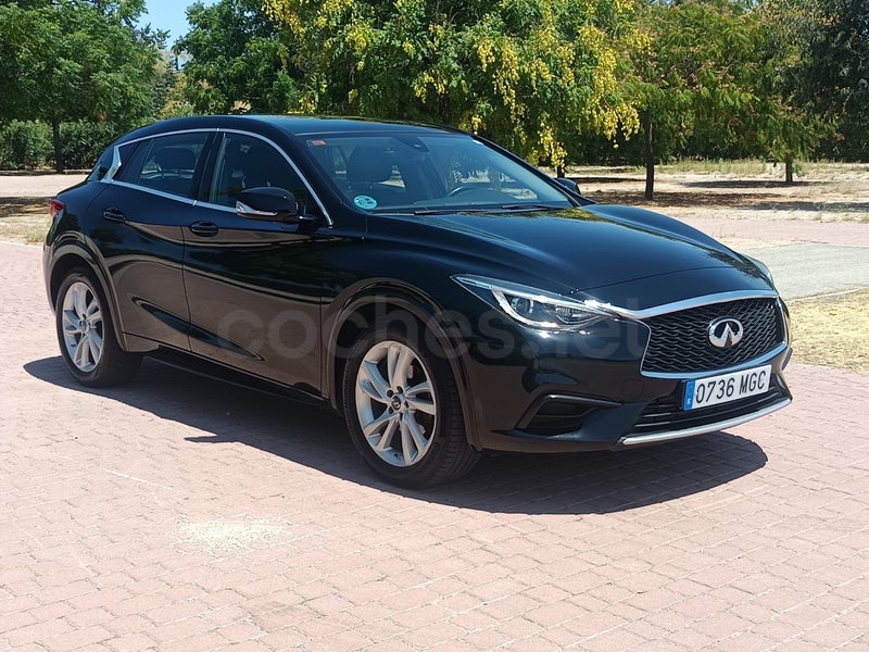Infiniti Q30 2017