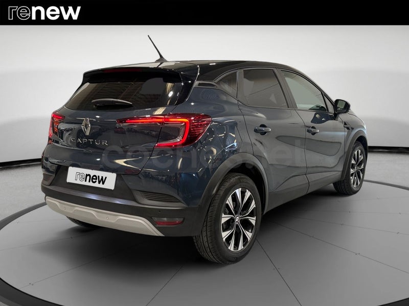 Renault Captur 2023 — photo 2