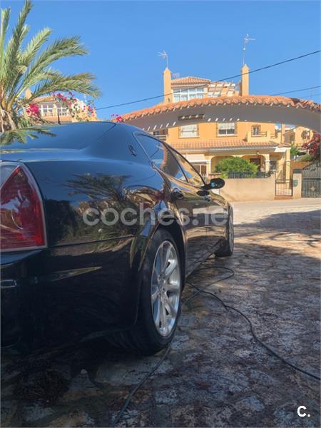 Maserati Quattroporte 2005 — photo 2