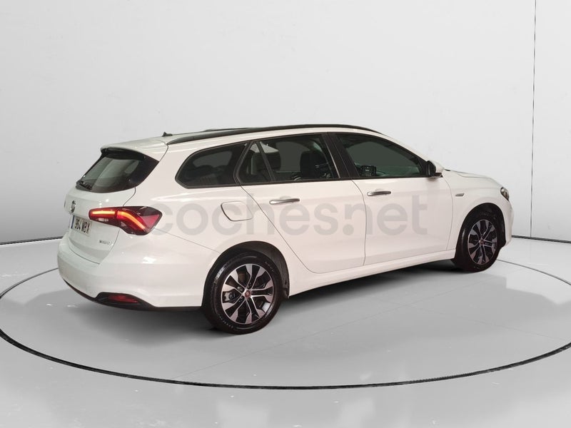 Fiat Tipo 2022 — photo 2