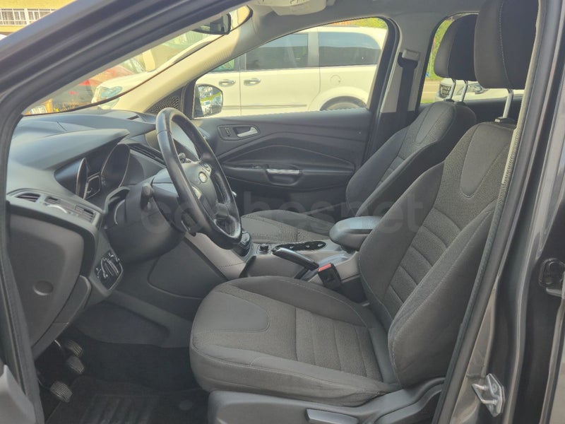 Ford Kuga 2016 — photo 4