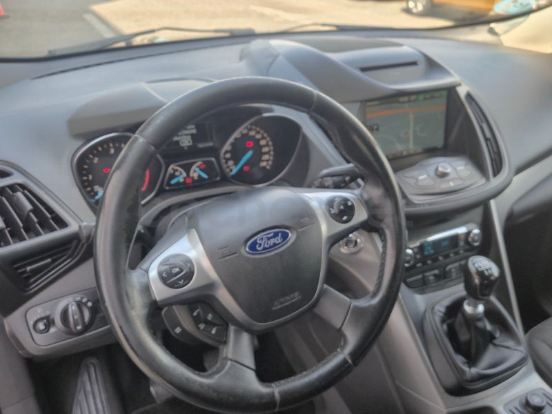 Ford Kuga 2016 — photo 6