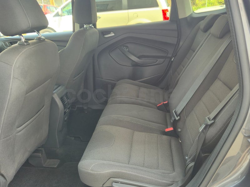 Ford Kuga 2016 — photo 7