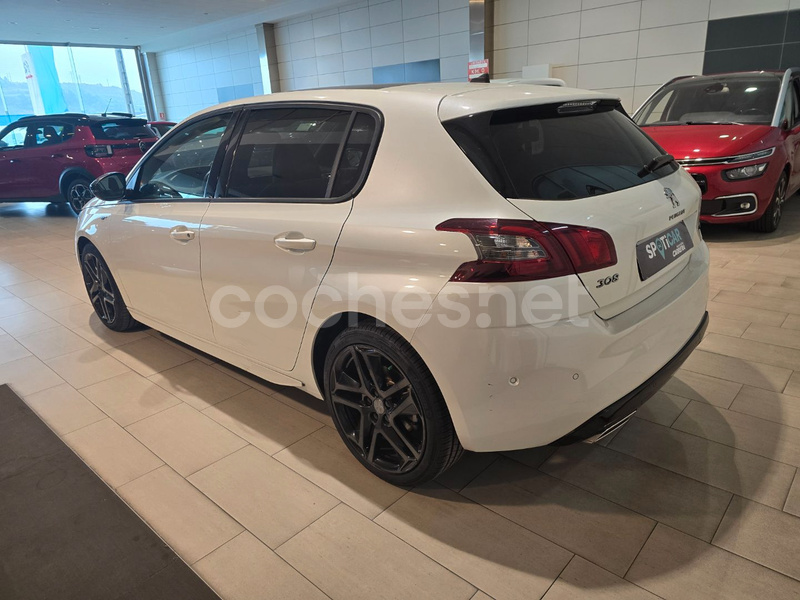 Peugeot 308 2020 — photo 3