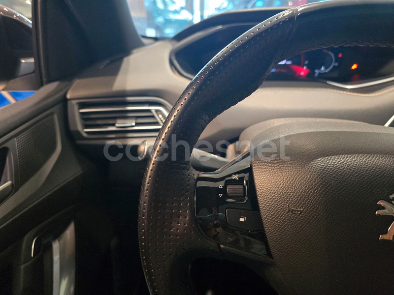 Peugeot 308 2020 — photo 7