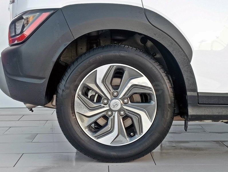 Hyundai Kona 2023 — photo 8