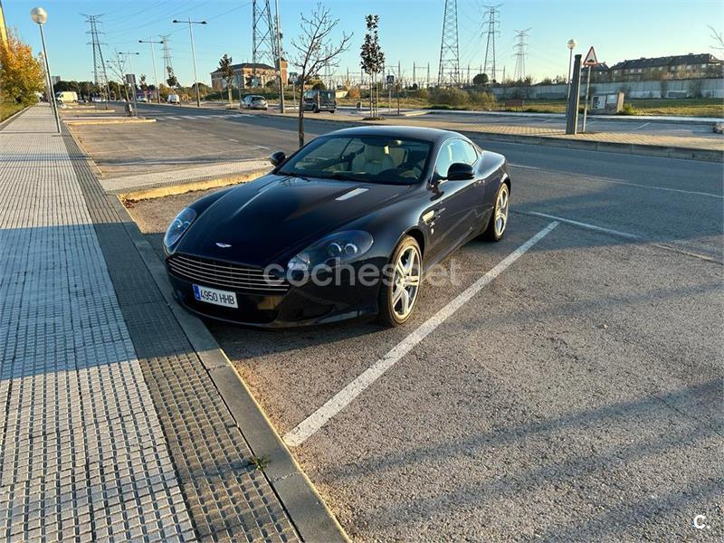 Aston Martin Db9 2010 — photo 2