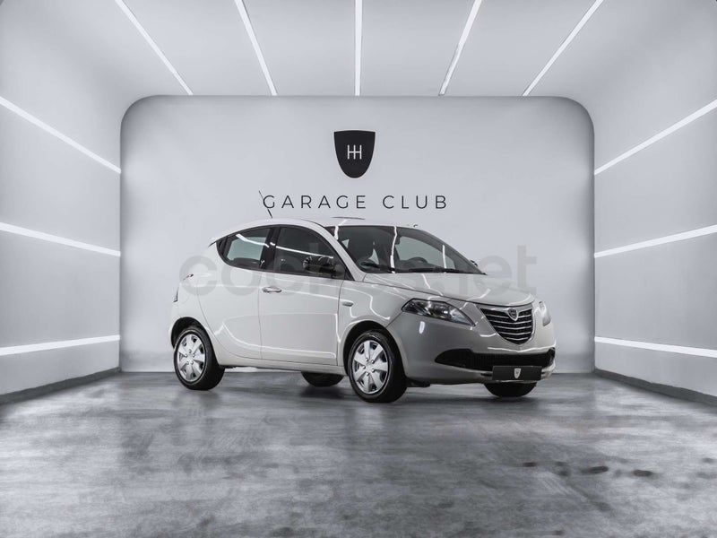 Lancia Ypsilon 2012 — photo 7