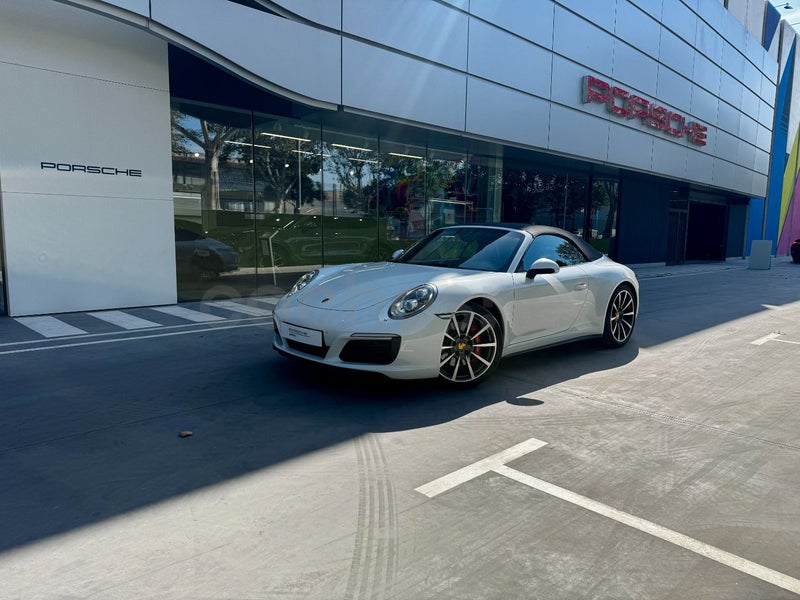 Porsche 911 2018 — photo 2