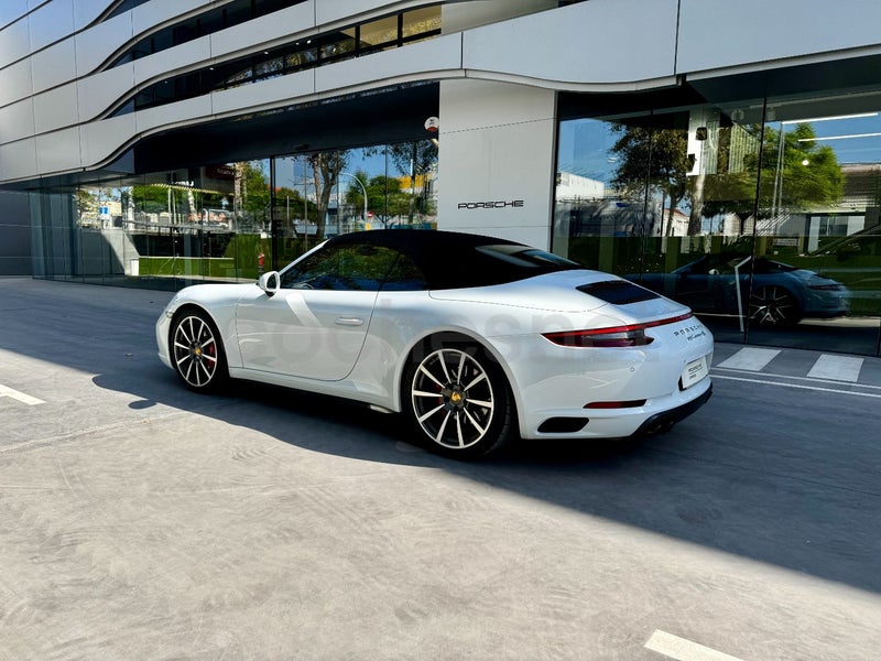 Porsche 911 2018 — photo 6