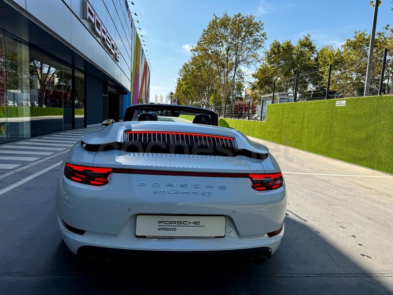 Porsche 911 2018 — photo 8