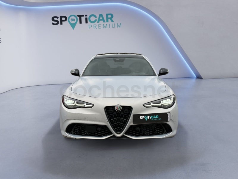 Alfa Romeo Giulia 2024 — photo 2