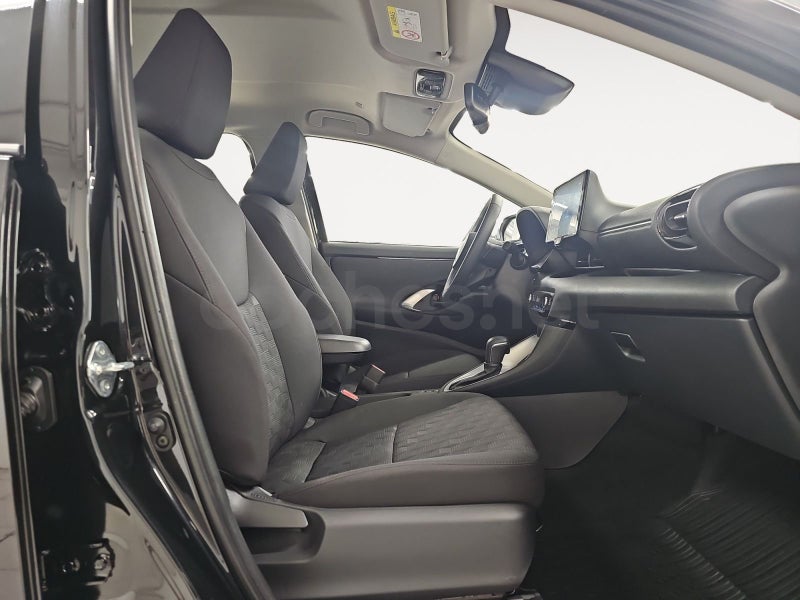 Toyota Yaris 2025 — photo 6