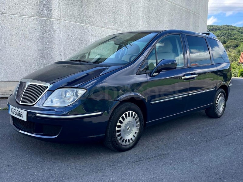Lancia Phedra 2007 — photo 2