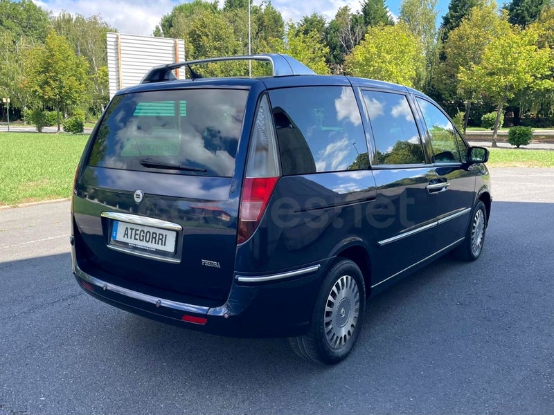 Lancia Phedra 2007 — photo 6