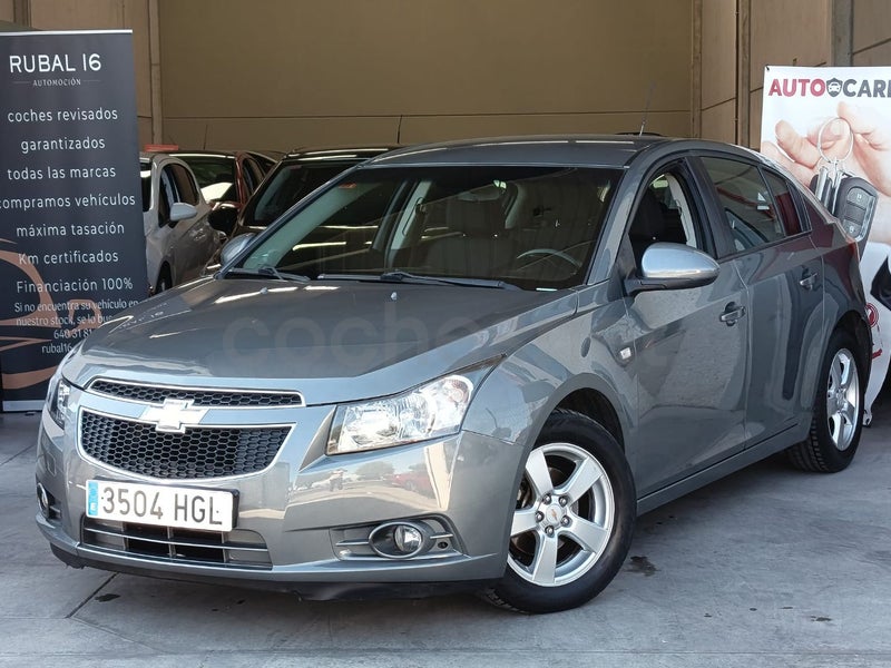Chevrolet Cruze 2011 — photo 2