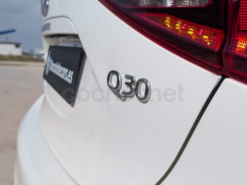 Infiniti Q30 2018 — photo 5