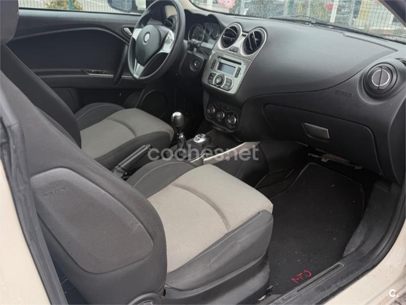 Alfa Romeo Mito 2010 — photo 7