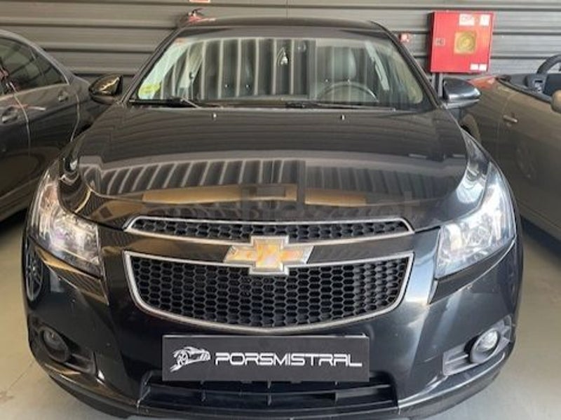 Chevrolet Cruze 2010 — photo 2
