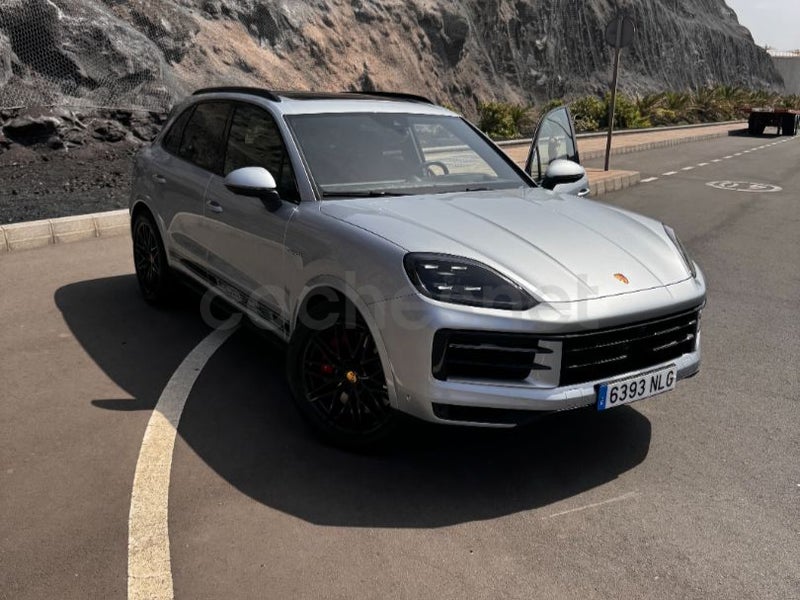 Porsche Cayenne 2024 — photo 3