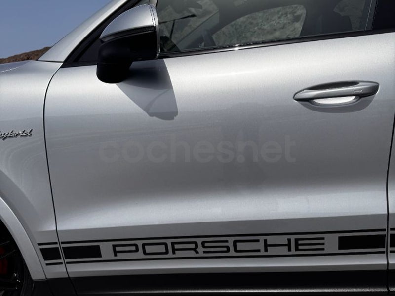 Porsche Cayenne 2024 — photo 8