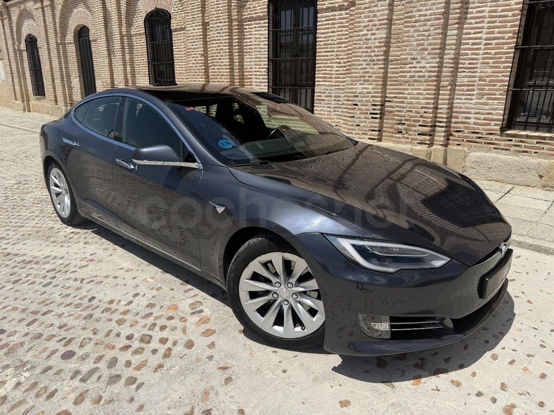 Tesla Model S 2017 — photo 2