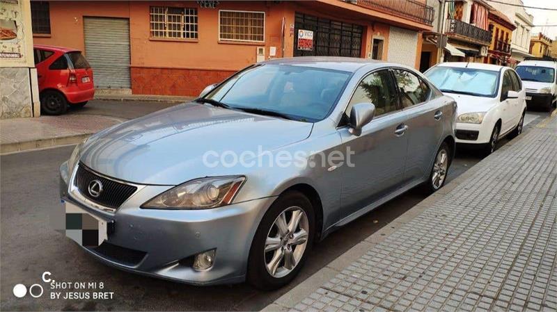Lexus Is220d 2006 — photo 3
