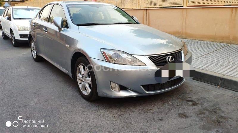 Lexus Is220d 2006 — photo 4