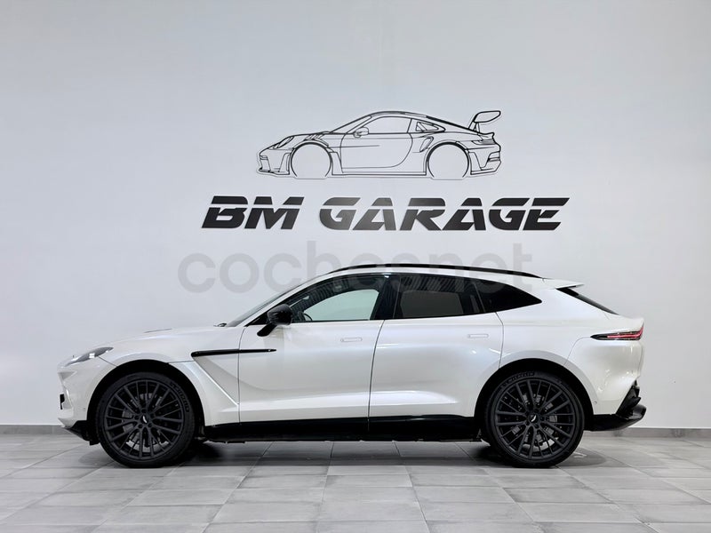 Aston Martin Dbx 2020 — photo 2