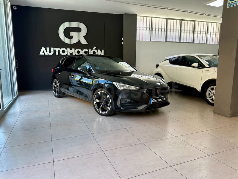 Cupra León 2023 — photo 2