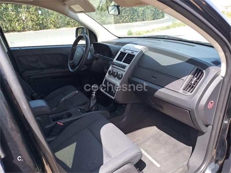 Dodge Journey 2010 — photo 8