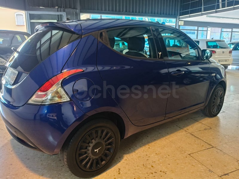 Lancia Ypsilon 2014 — photo 5