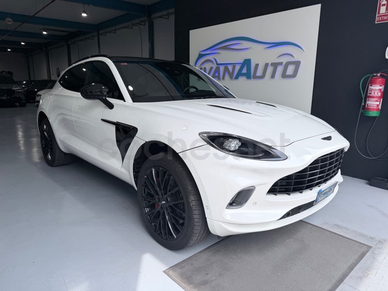 Aston Martin Dbx 2021