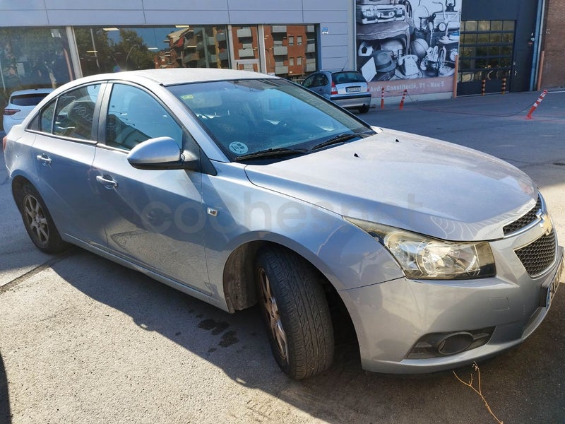 Chevrolet Cruze 2009 — photo 2