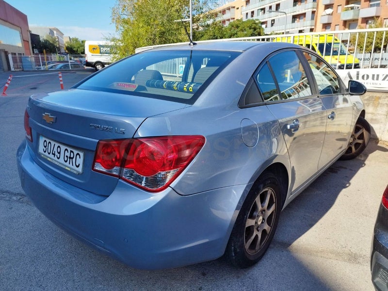 Chevrolet Cruze 2009 — photo 4