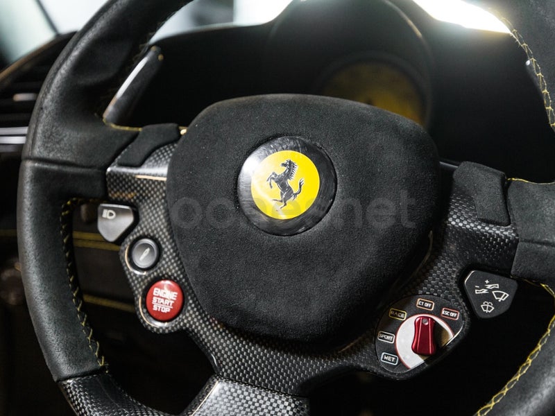 Ferrari 488 2016 — photo 8