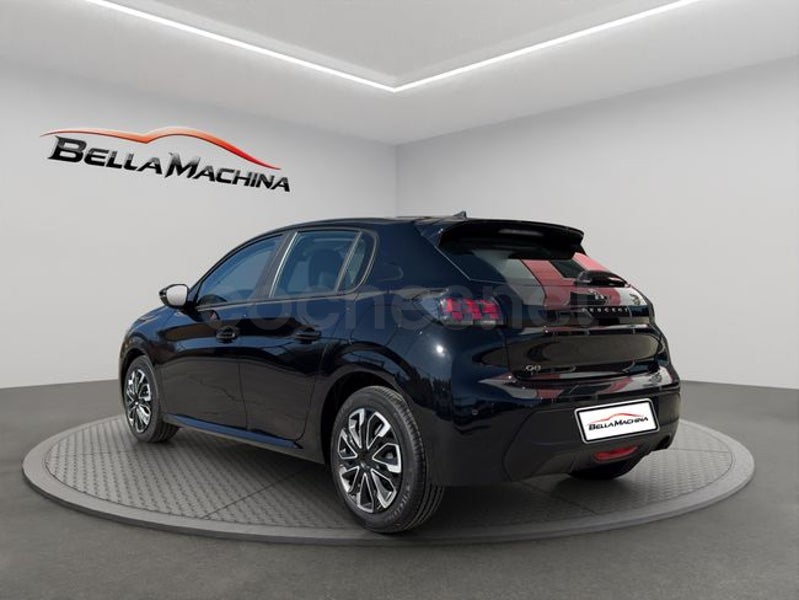 Peugeot 208 2024 — photo 3