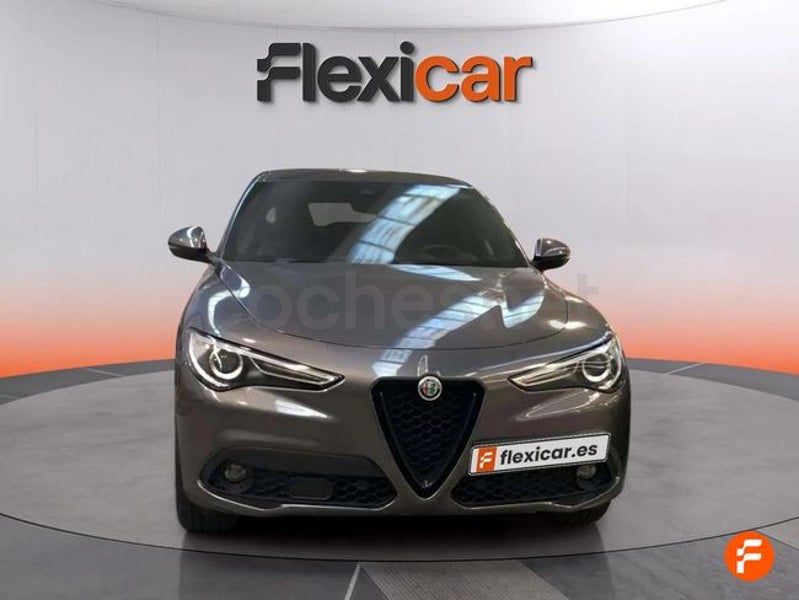 Alfa Romeo Stelvio 2022 — photo 2