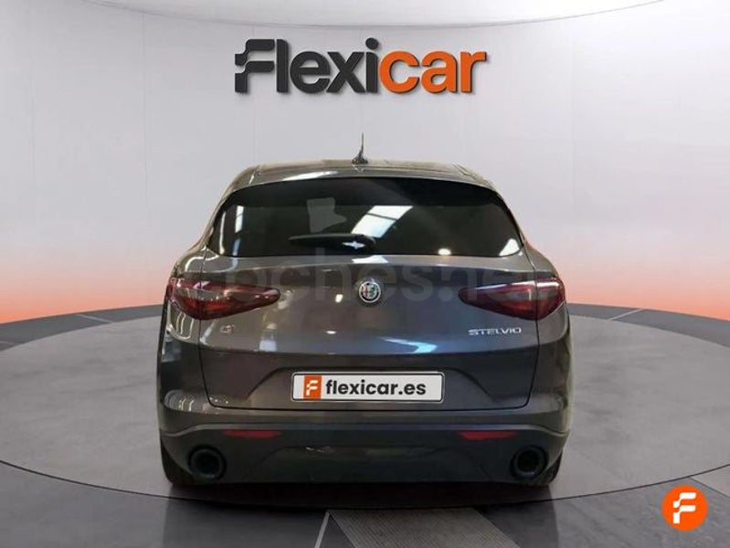 Alfa Romeo Stelvio 2022 — photo 4