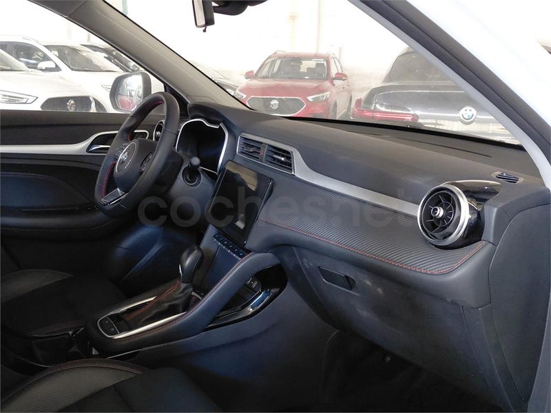 Mg Zs 2025 — photo 8