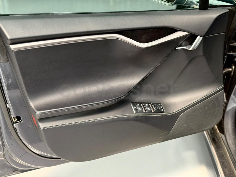 Tesla Model S 2019 — photo 6